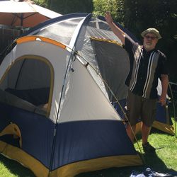 person dome tent Columbia bugaboo cb 5300 for Sale in Tacoma, WA