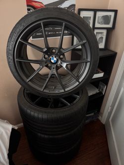 2020 F82 Tire Set