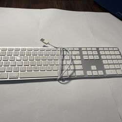 Apple USB Keyboard, Like New .