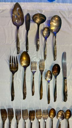 Vintage Rogers & Bro Reinforced Plate Silverware Set, 56pc Service for 8, Floral Pattern, 1940s