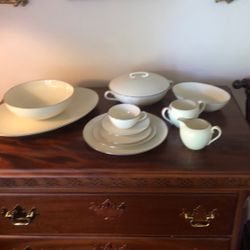 Lenox China Olympic Platinum 12place Set 
