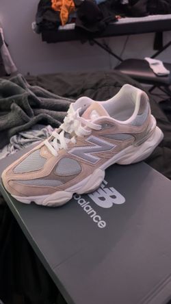 New balance size 10.5 60$