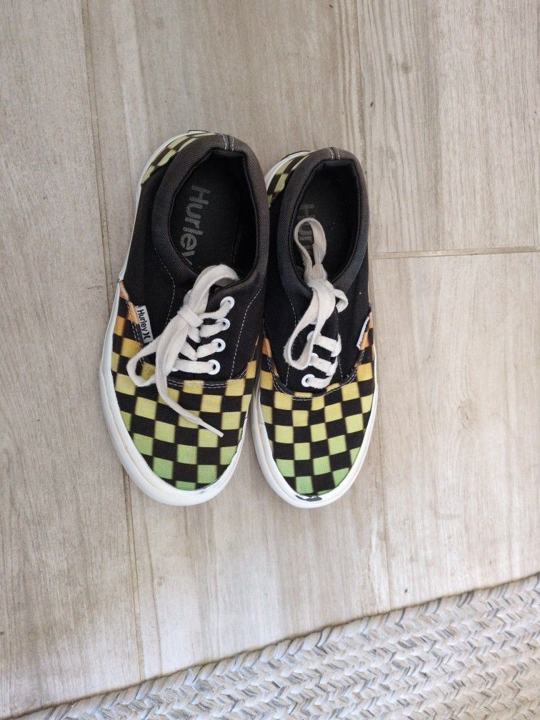Hurley boys, Size 4
