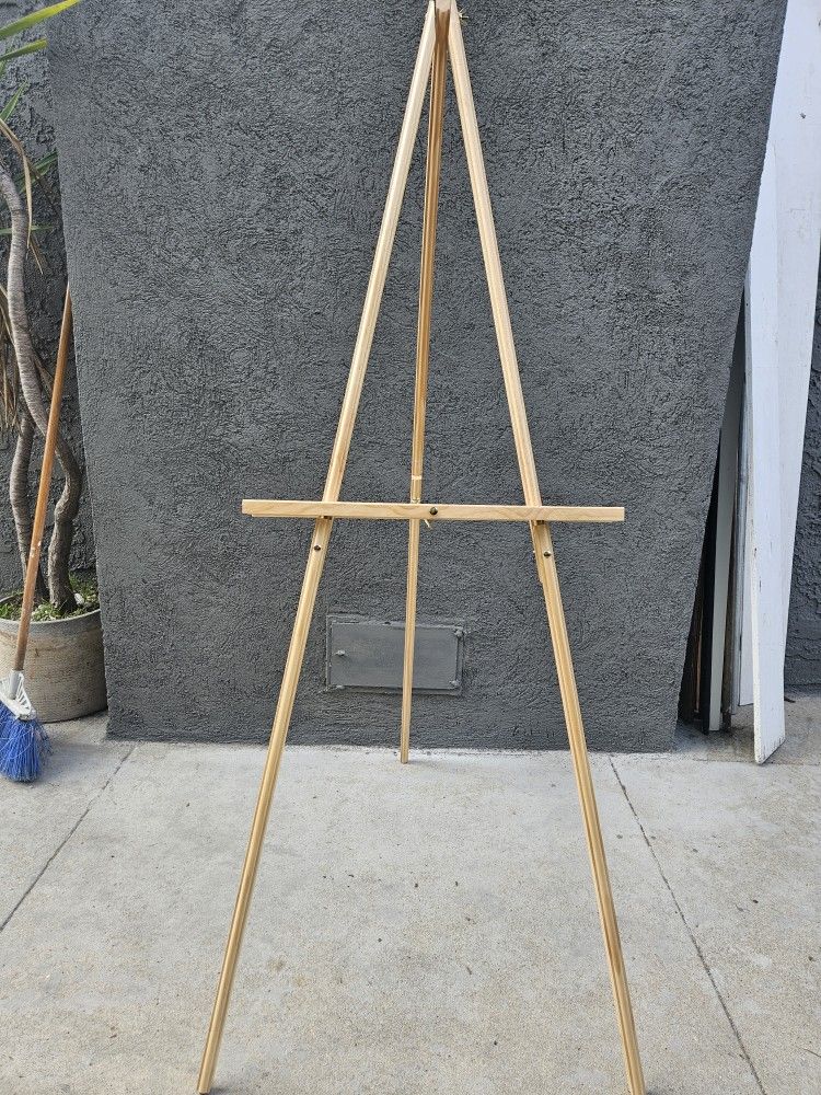 Easel 
