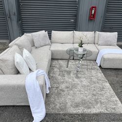 Sectional/couch/sofa, 115x136x65, Greyish Beige, Laney Park, Pickup In Tampa, Delivery Available 