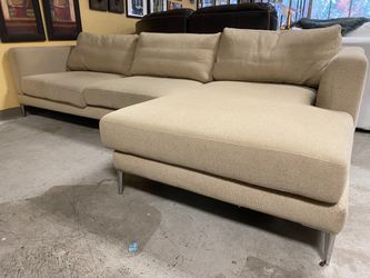 Beige Upholstered Corner Sofa w/ Chaise Lounger