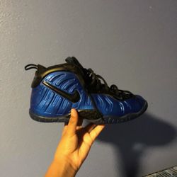 BLUE FOAMPOSITES SIZE 7Y