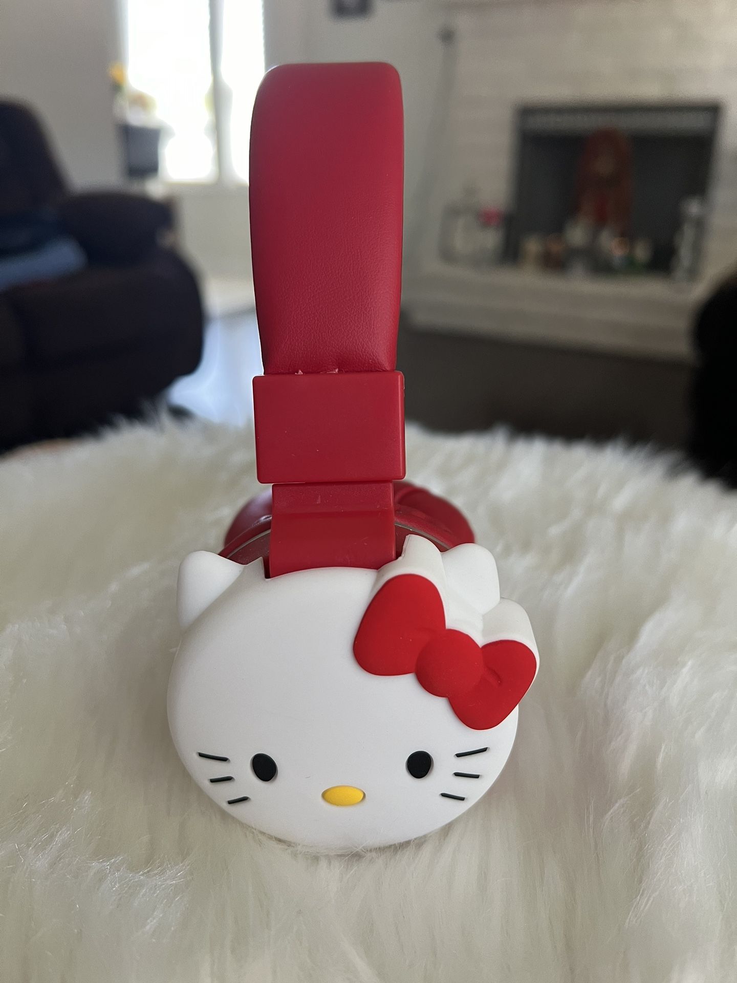 Hello Kitty Wireless Headphones 