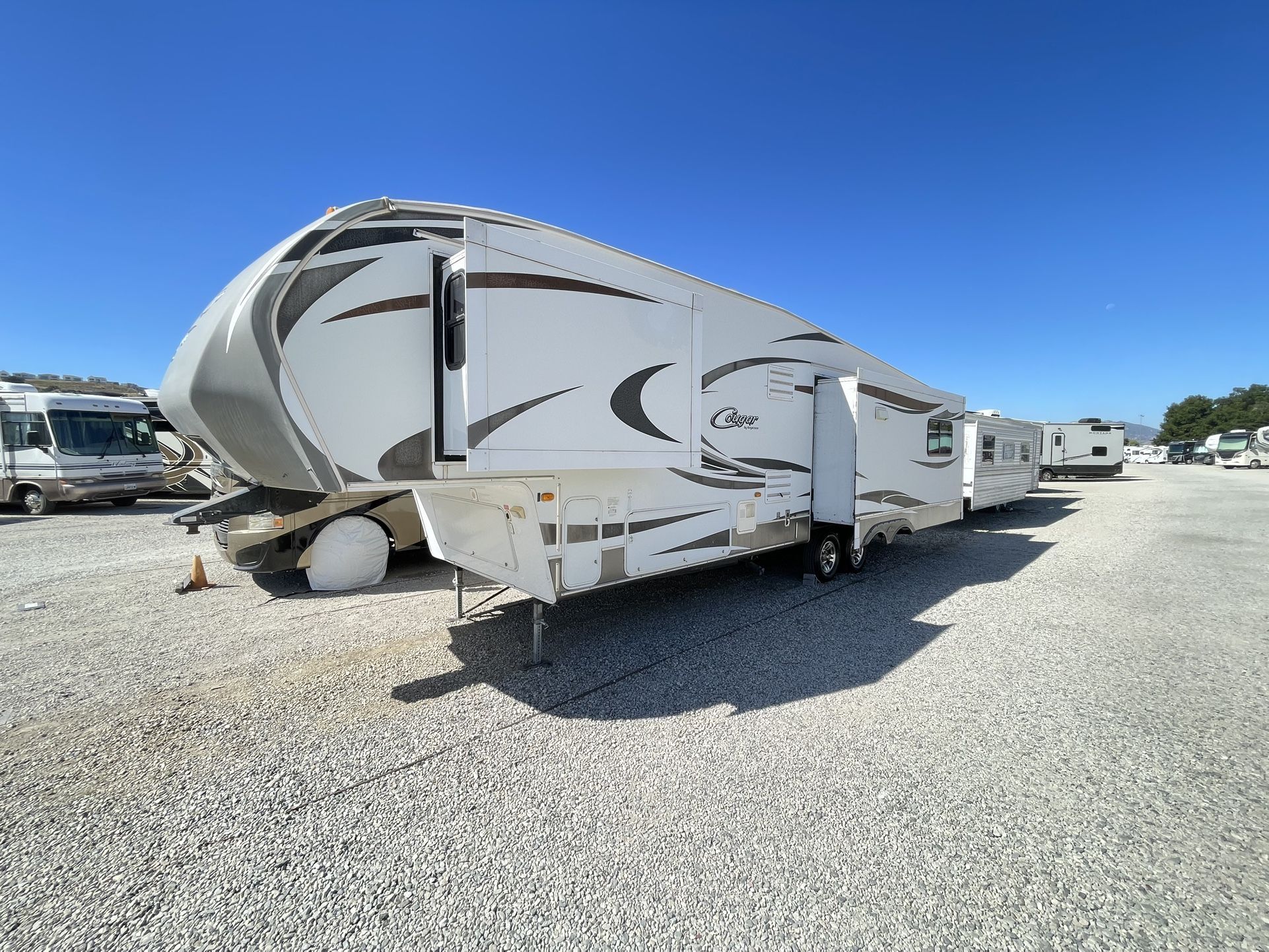 2012 Keystone Cougar Fifth Wheel