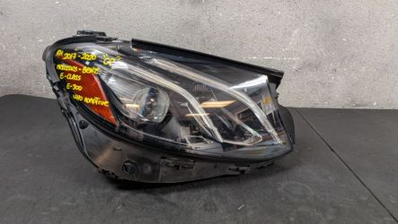 2017-2018-2019-2020 MERCEDES BENZ E-CLASS W/O ADAPTIVE RIGHT HEADLIGHT OEM USED #10751
