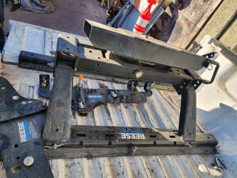 Reese 16k 5th Wheel Hitch