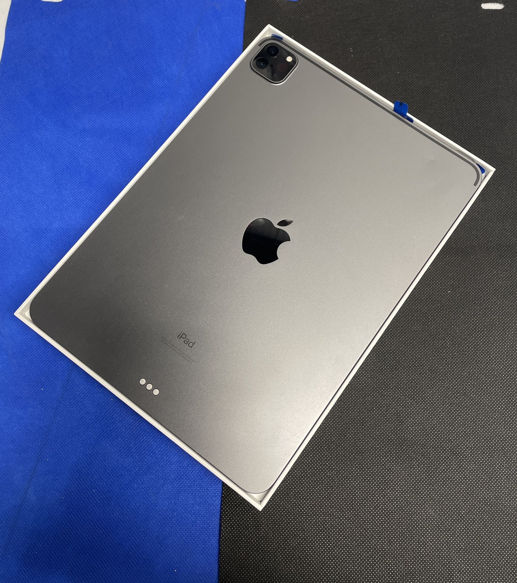 Apple iPad Pro 11” 3rd Gen 128GB WI-FI