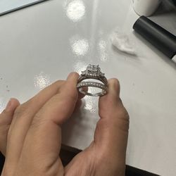 Engagement Ring/ Wedding Ring 