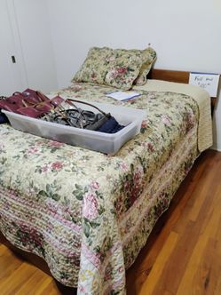 Bedroom Set (vintage)