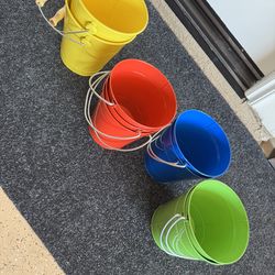 (9) Metal Pails