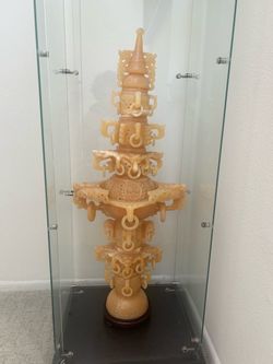 Beautiful Yellow Quartz Tower