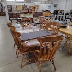 Dining table W/6 chairs, 1 leaf