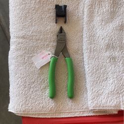 6” Flash Cut Snap On Pliers New