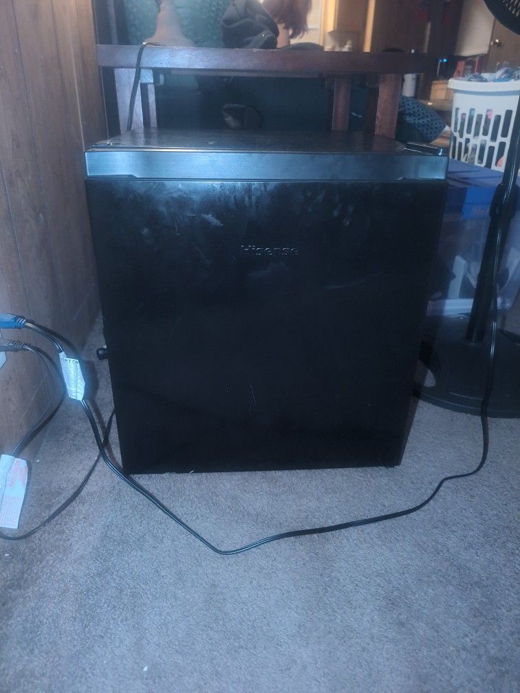 College Mini fridge