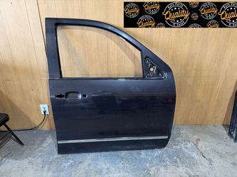2014 2015 2016 2017 2018 Chevy Silverado 2500, 3500 Passenger Side Right Side Front Door
