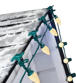 C9 68ft Led Christmas String Lights 100 LED With Quick Clips Outdoor Waterproof Strawberry Lights , Commercial Grade Extendable For Indoor Outside Roo