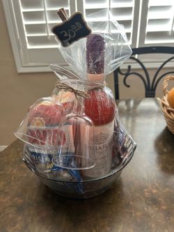 Wine basket