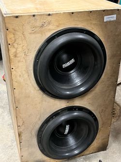 Sundown xv3 15” subs 25.5x24x38.5