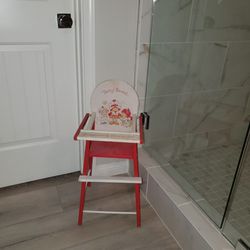 Vintage STRAWBERRY SHORTCAKE Doll Highchair And Case