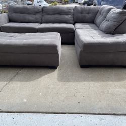 Gray Sectional With Matching Ottoman 