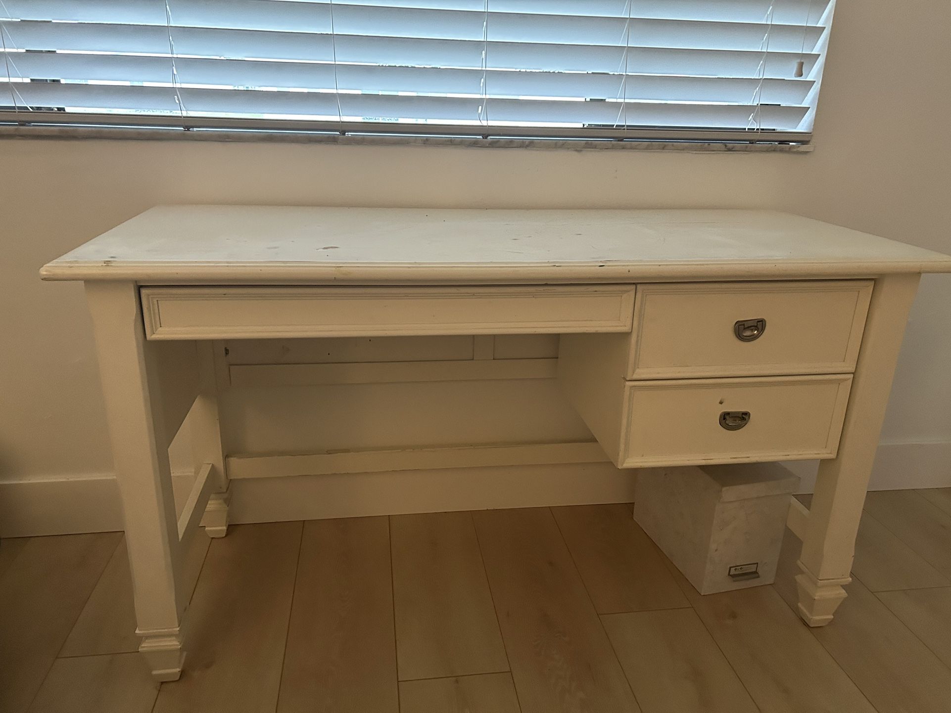 Solid wood rooms to go desk