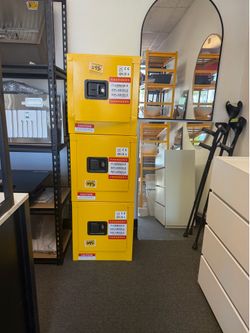New OSHA Standard Yellow 17"x17" ×18" Flammable Safety Cabinet 11 Gal Cold-Rolled Steel