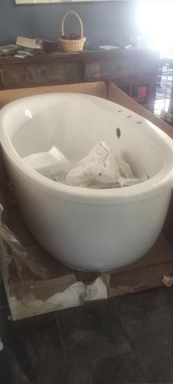 Cadet Freestanding Tub New Never Used