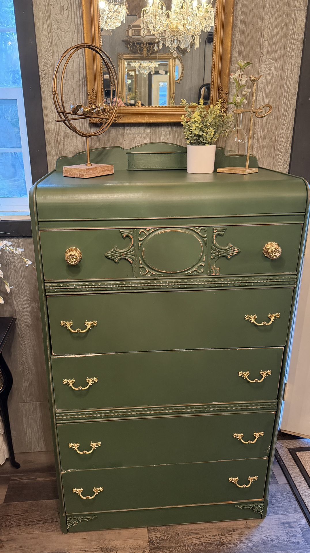 Gorgeous Antique Green & Gold 5 Dr Dresser