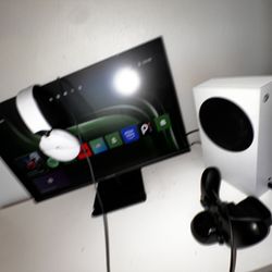 Series s Gaming Set Up. 120hz Monitor M, Headset