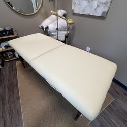 Like new Portable Massage Table