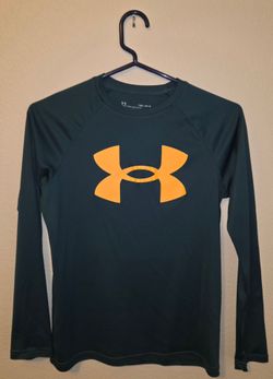 Under Armour - Heat Gear - Boys - Medium - Tech Performance Shirt (Front Graphic)- Loose - Long Sleeve - Polyester - Dark Green / Yellow
