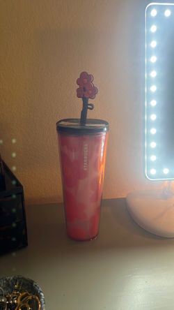 Brand New 24 Oz Starbucks Cup with Silicone Straw Topper