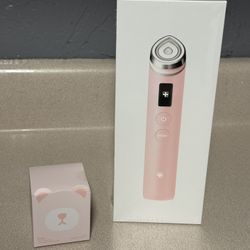 Medicube  Age R Booster Pro Machine With Pink Bear Case 