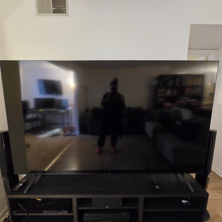 86" LG Flatscreen TV