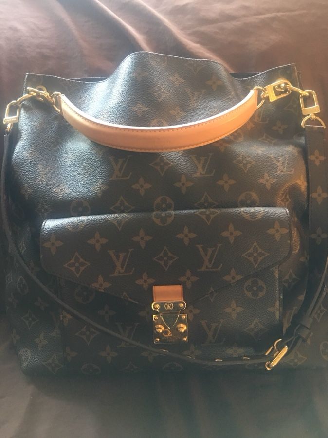 Louis Vuitton, Bags, Louis Vuitton Metis Hobo