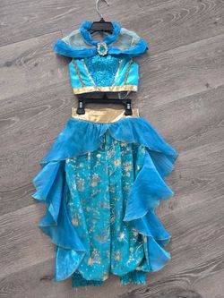 Halloween Jasmine costume