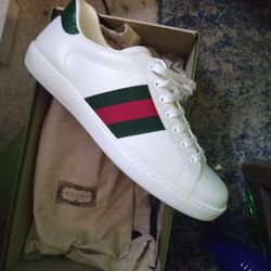 Gucci Men Size 9 Sneakers