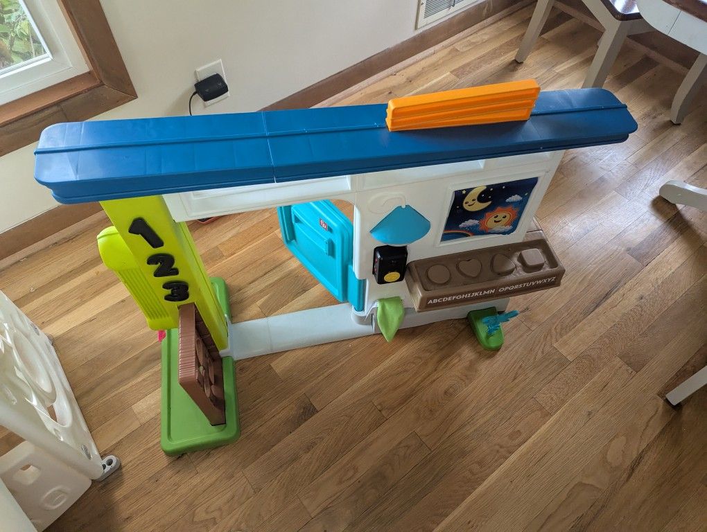 Baby/Toddler Playhouse 