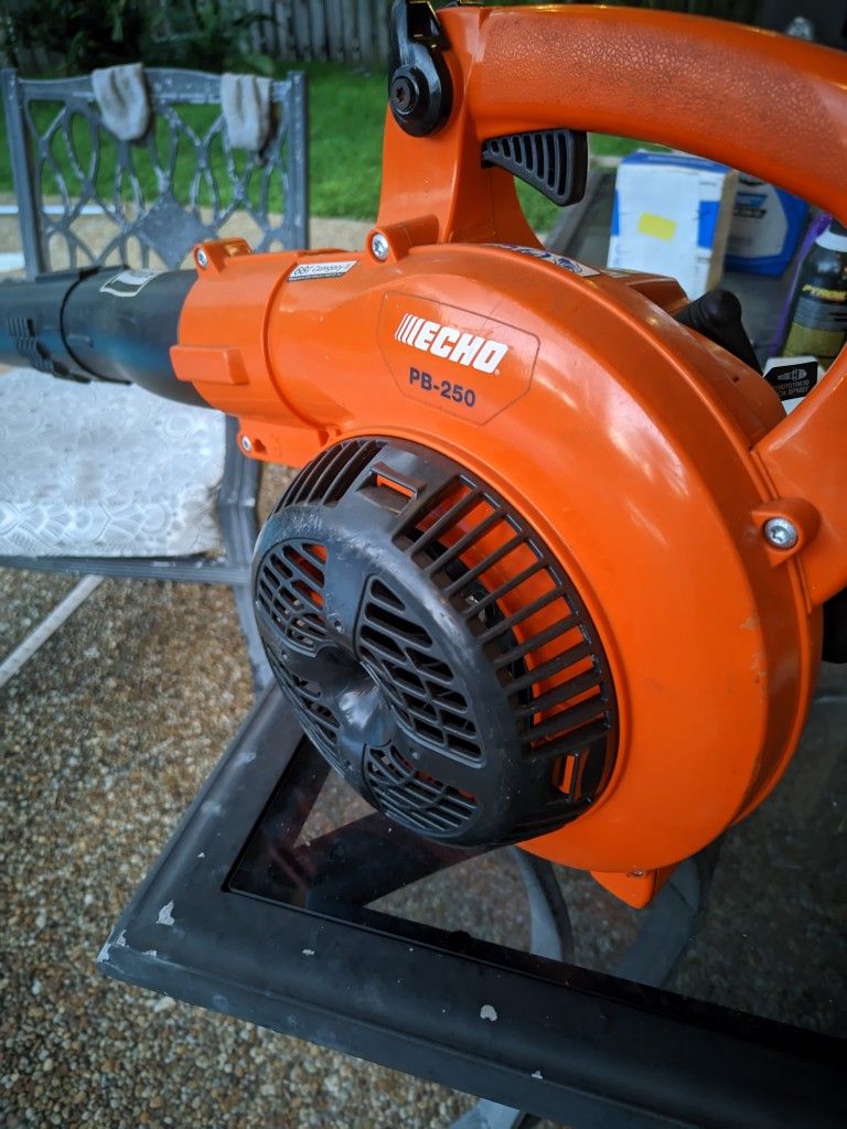 Echo Leaf Blower PB-250