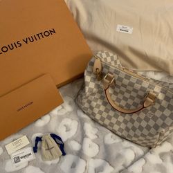 Louis Vuitton Speedy 30