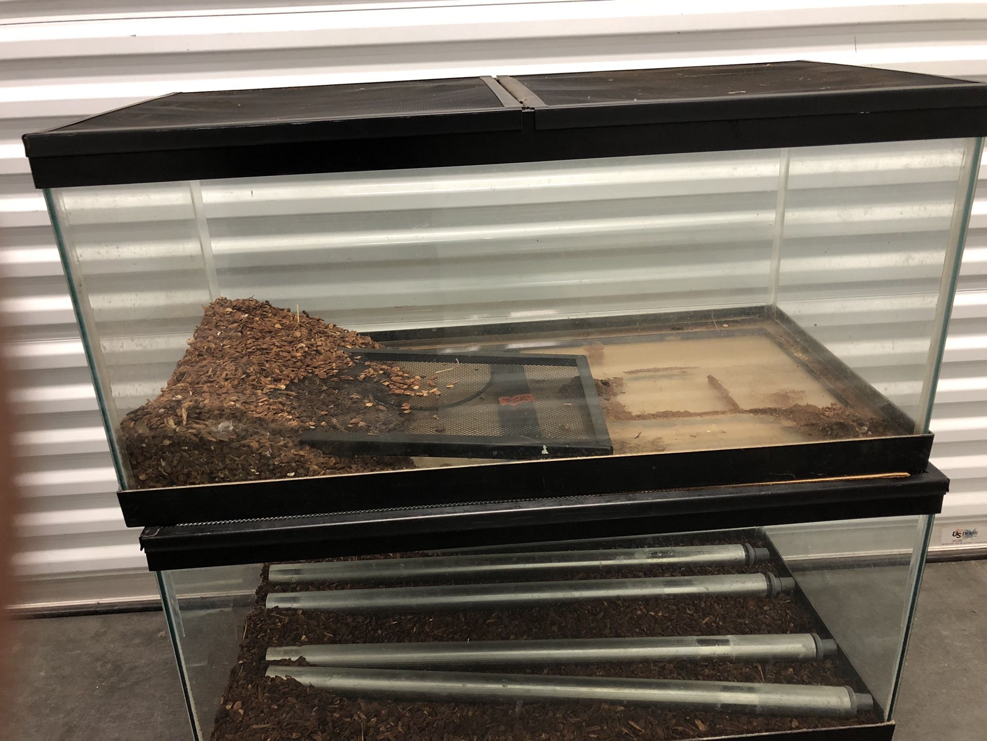 50 Gal Reptile Tank | 36 in x 18 in x 17in | Great Condition | ONLY $200