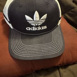 ADIDAS CAPS ❤️