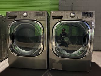 StackableElectric Washer and Dryer 240V LG, Like New, 6 Months warranty