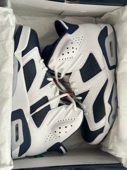 AIR JORDAN 6s  MEN SZ 9.5