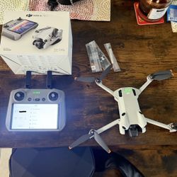 DJI Mini 4 Pro + RC2 Controller w/ Anti-Glare + Backpack -NO TRADES